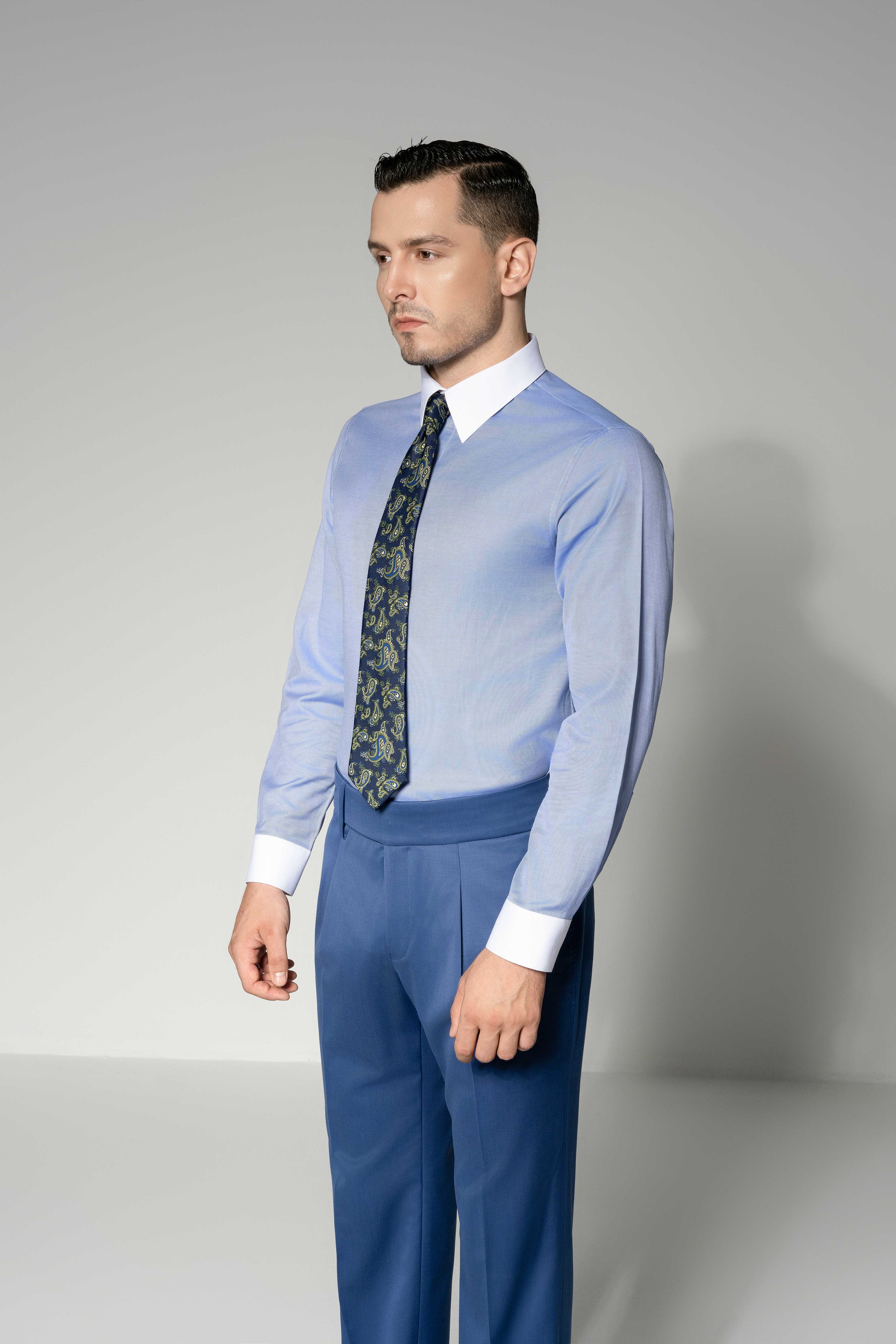 Suit Gray đậm kẻ trắng