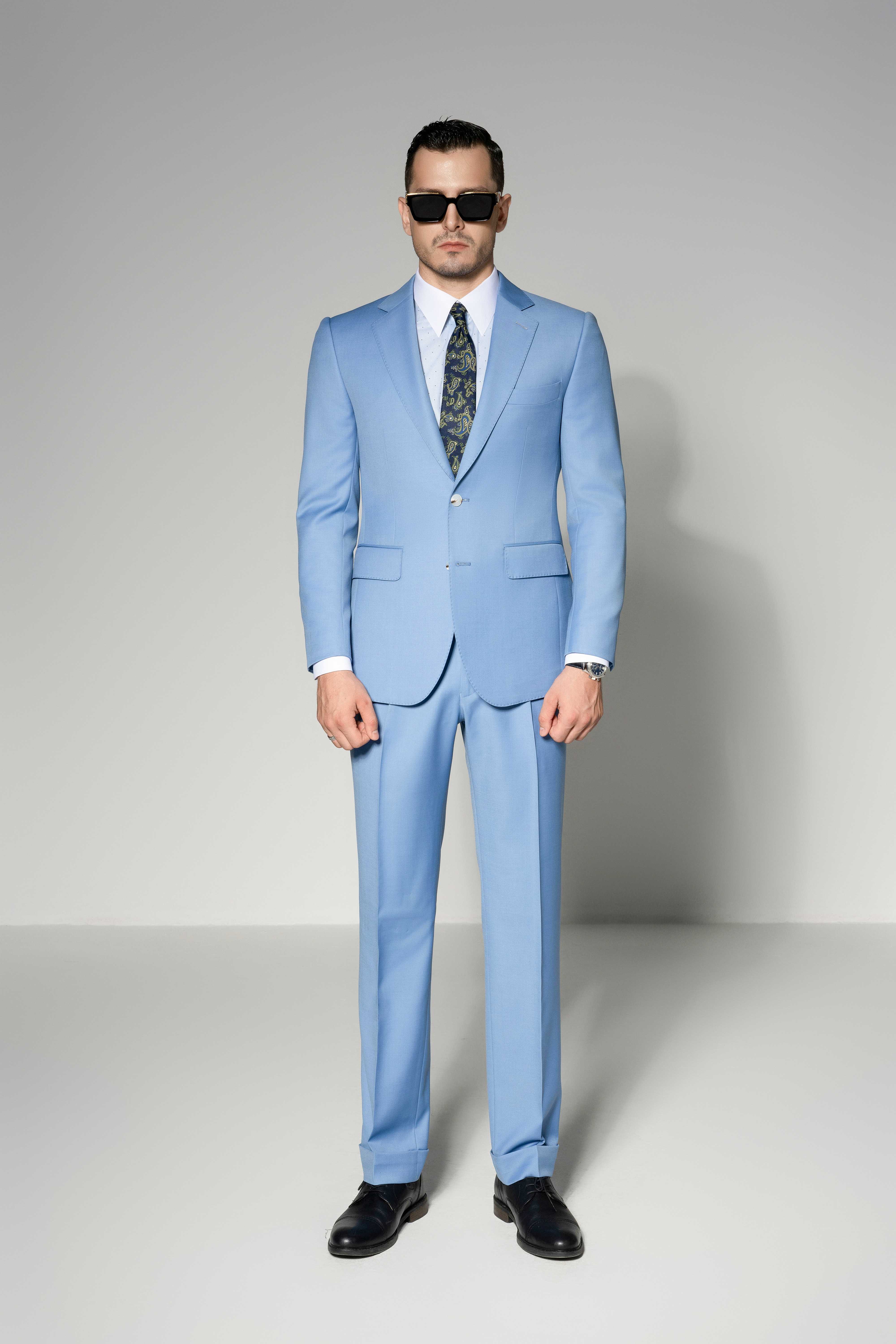 Suit Gray đậm kẻ trắng