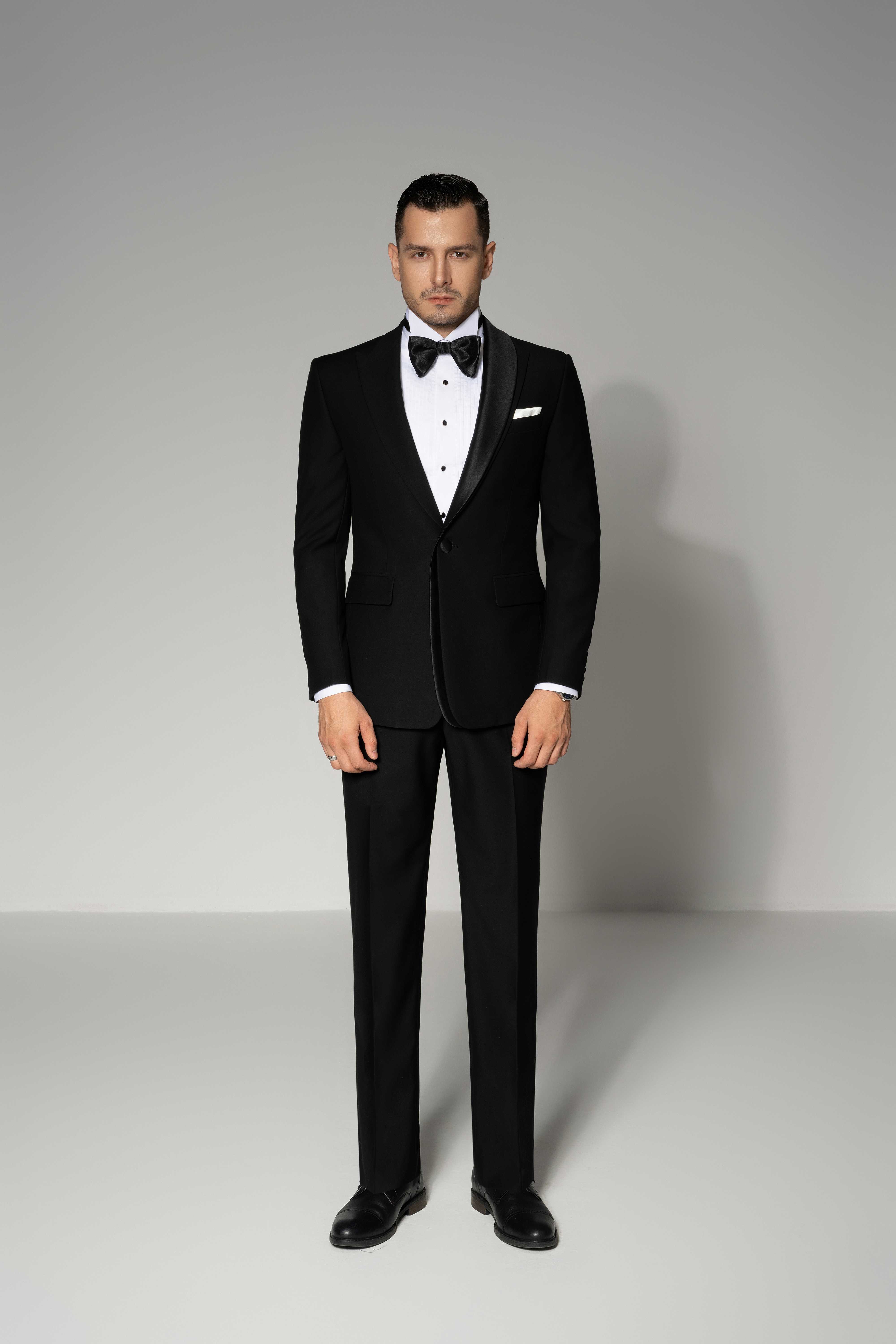 Suit Gray đậm kẻ trắng